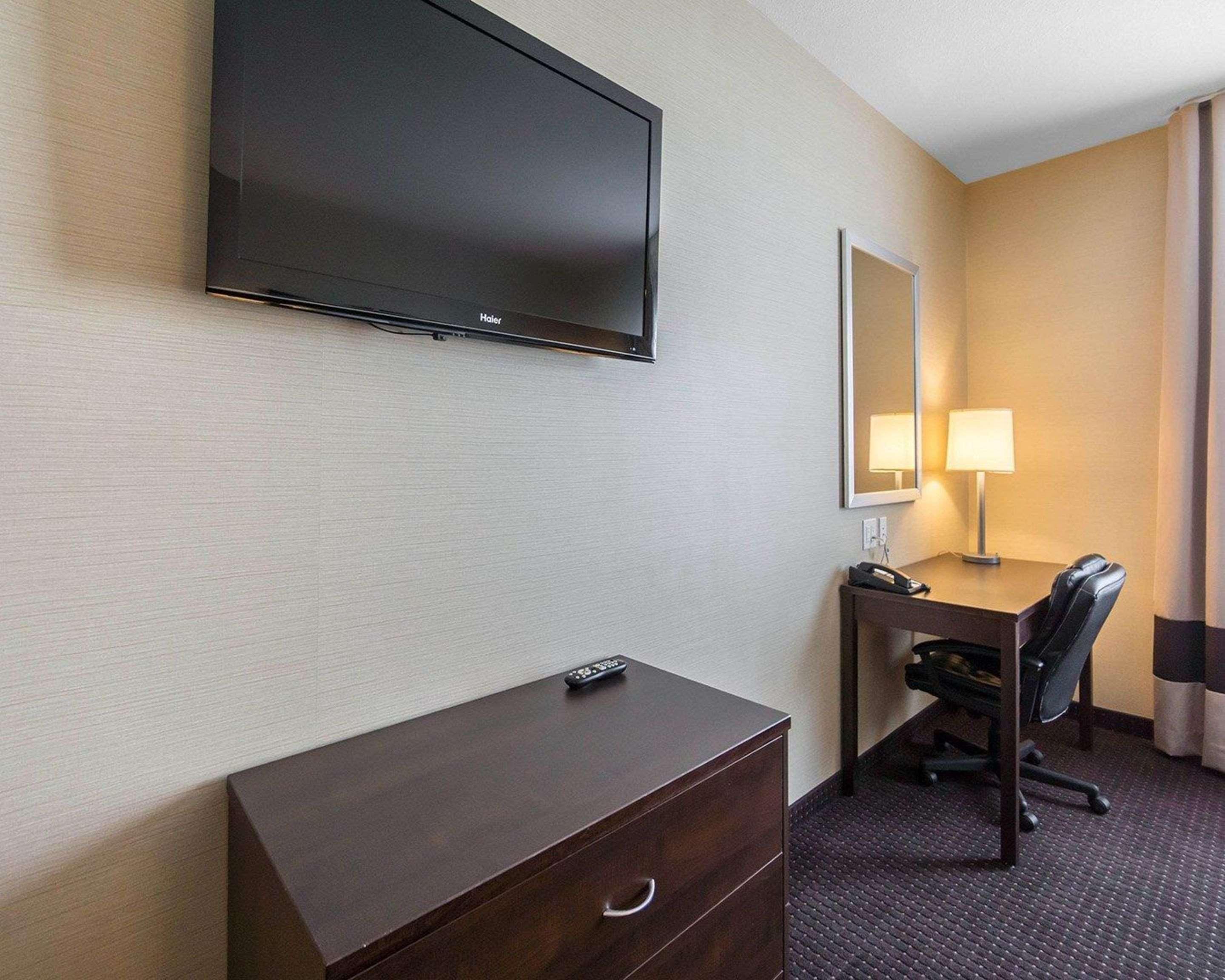 Comfort Inn & Suites Fox Creek Экстерьер фото