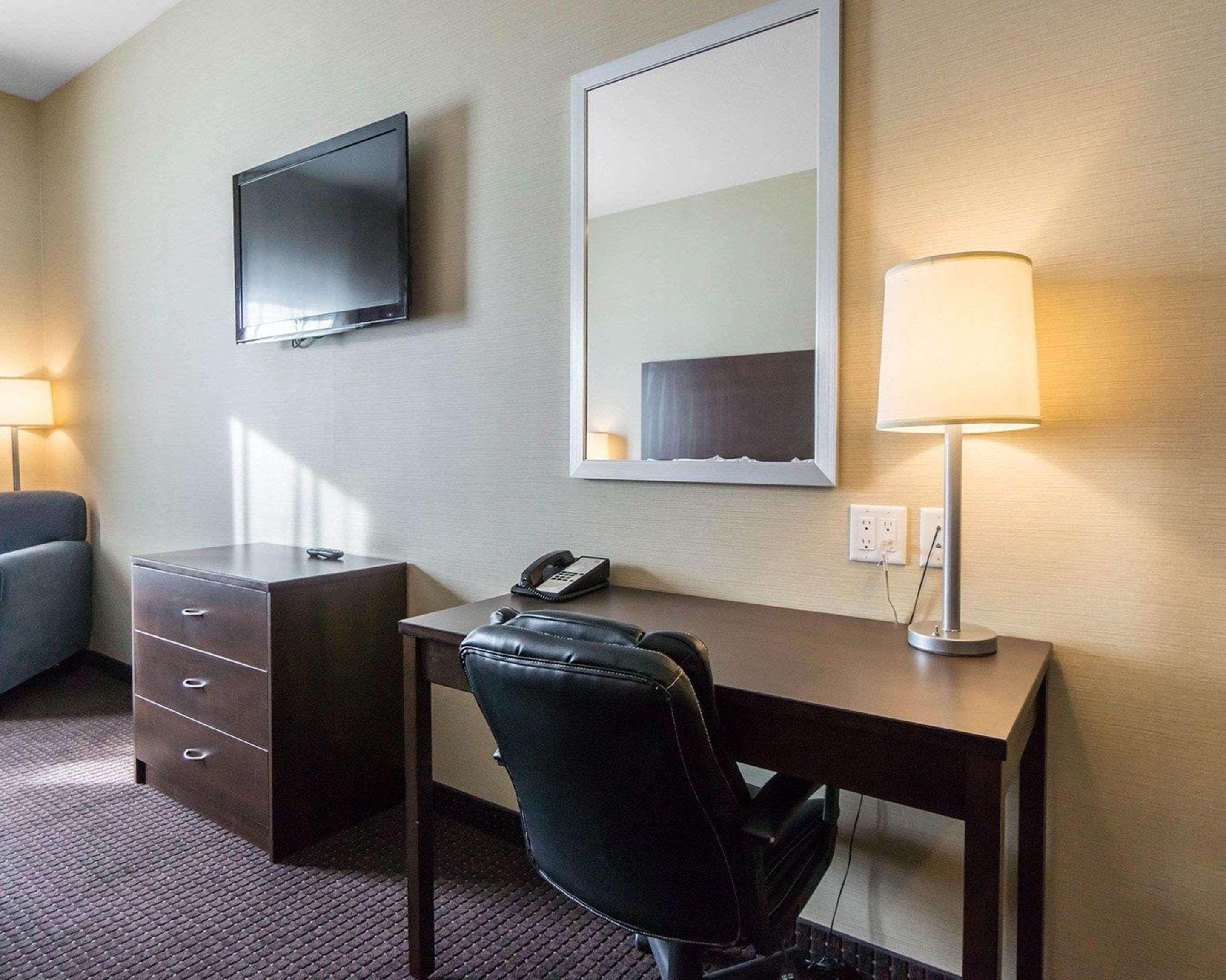 Comfort Inn & Suites Fox Creek Экстерьер фото