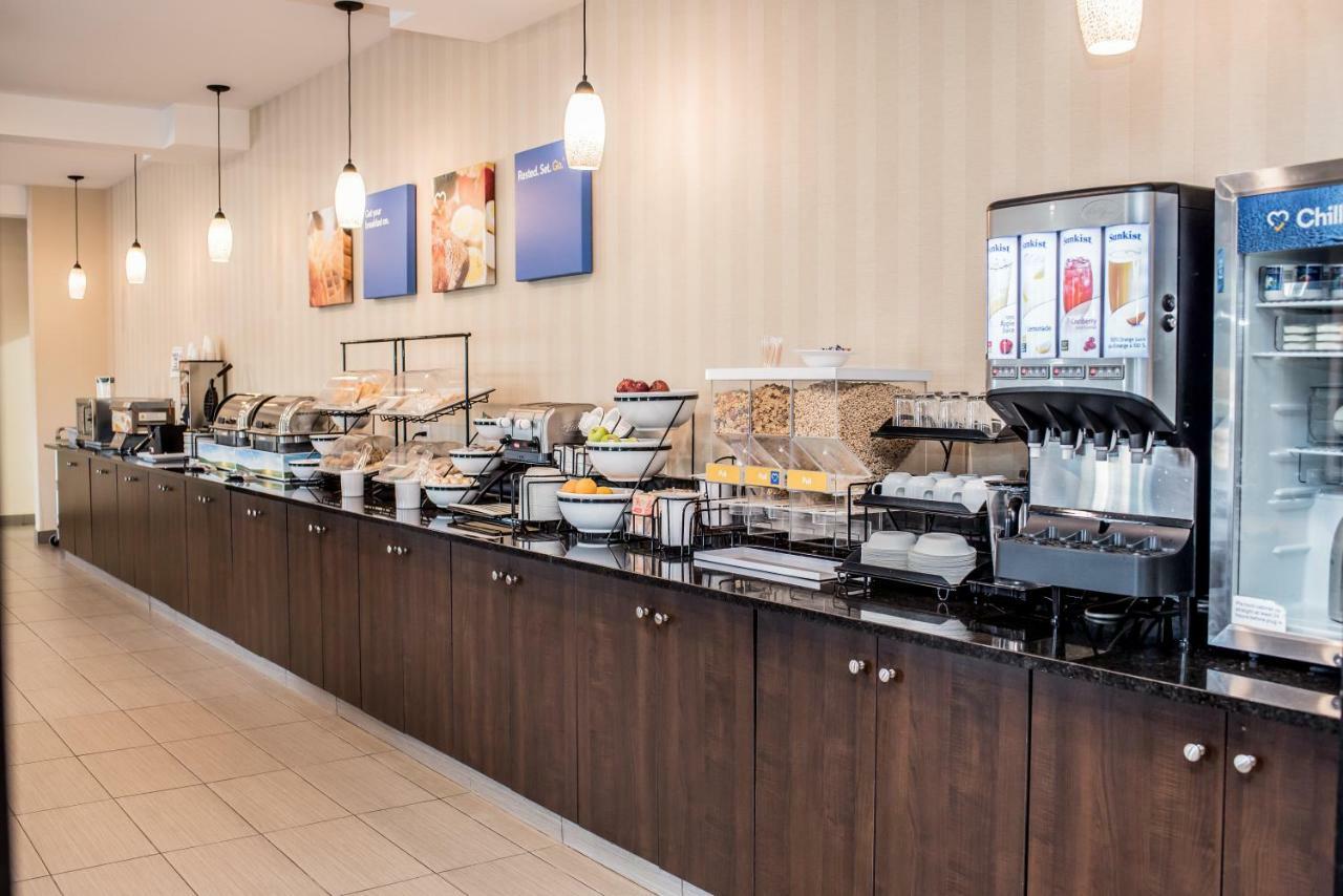 Comfort Inn & Suites Fox Creek Экстерьер фото