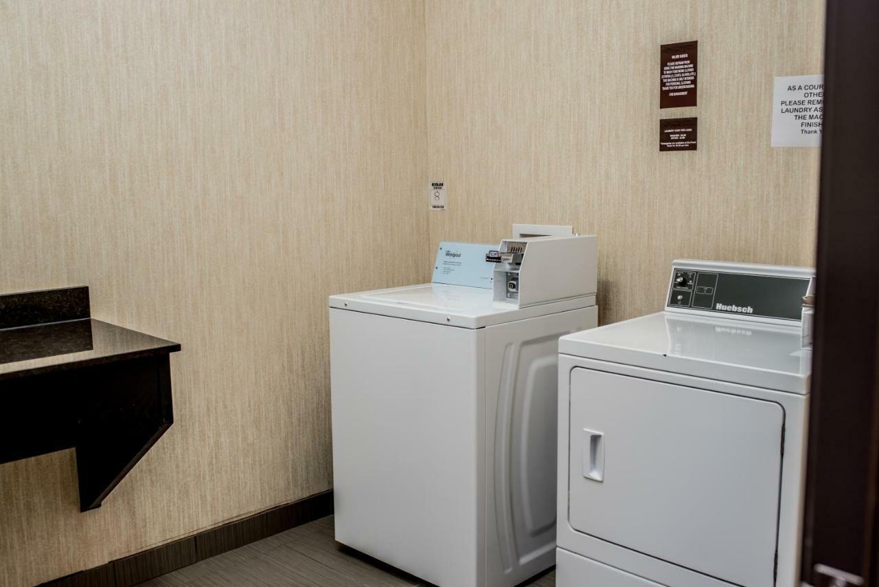 Comfort Inn & Suites Fox Creek Экстерьер фото