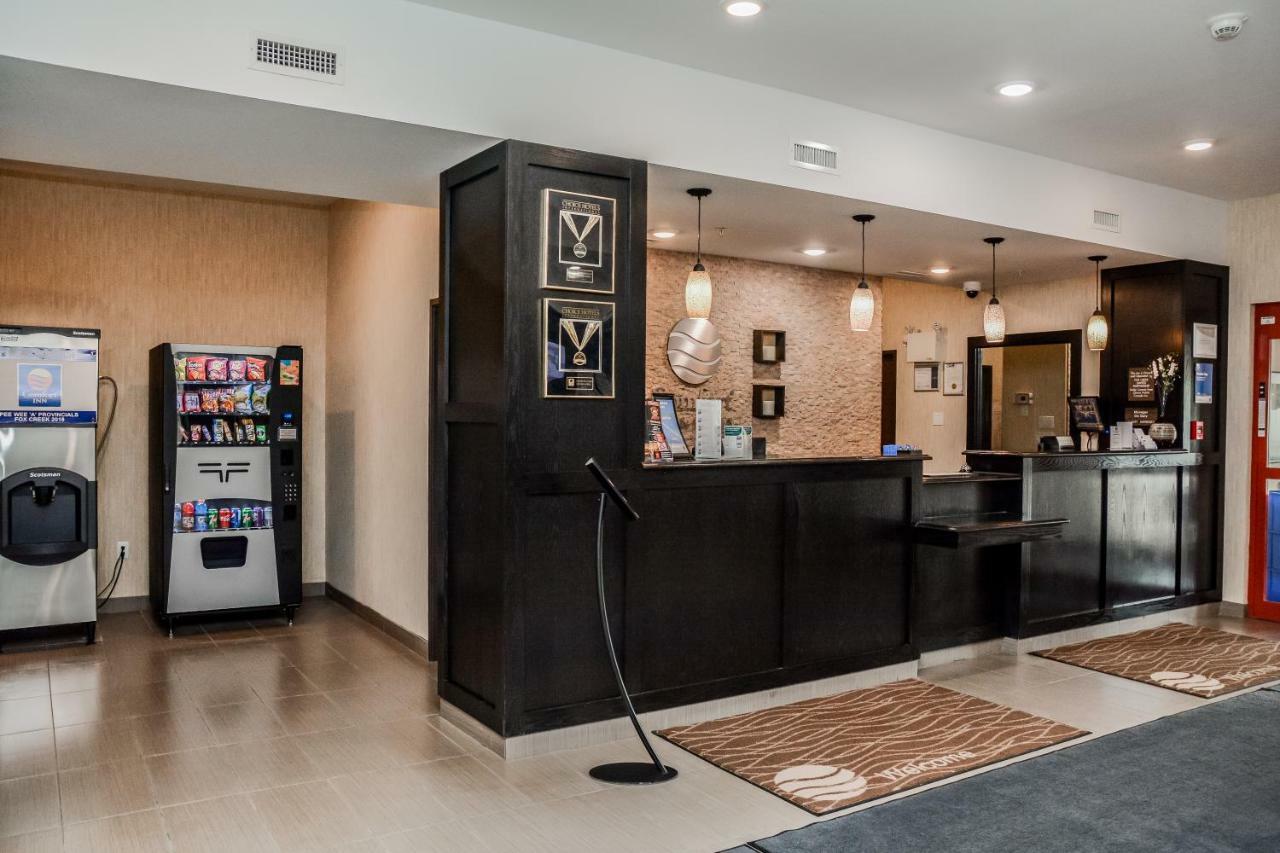 Comfort Inn & Suites Fox Creek Экстерьер фото